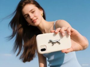 Which Case Fits Your Life? A Simple Guide to Choosing a Phone Case